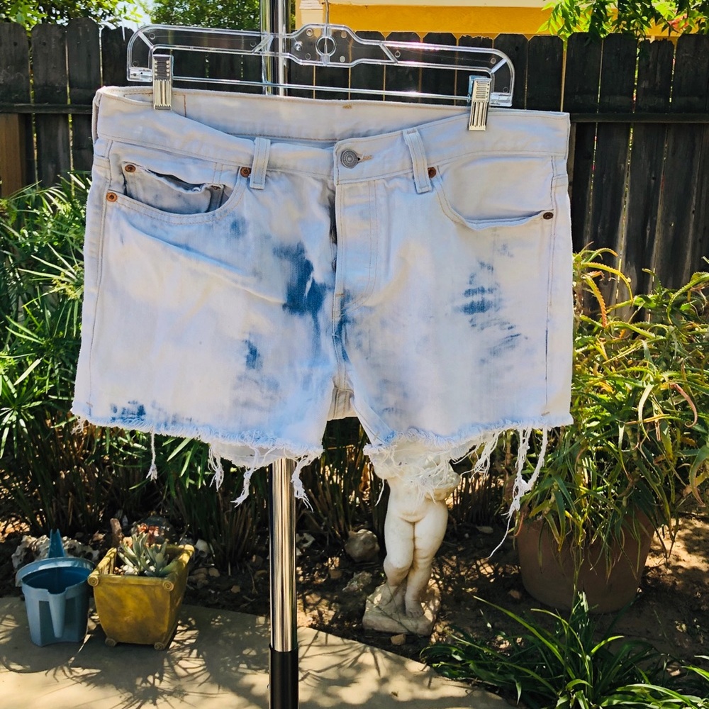 Levi’s 501 shorts